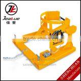 Oil Drum Lifting Clamp for Plastic Drums Capacity 365kg thumbnail-1