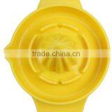 High Quality Manual Plastic Lemon Squeezer With Scale thumbnail-4