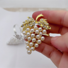 Grape Metal Napkin Ring Serviette Buckle Holder Wedding Party Banquet Decor thumbnail-5