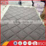2016 Fashion Design ,100% Polyester Full Size High Quality Service, Low MOQ Different Style Plain Stitching Quilt thumbnail-6