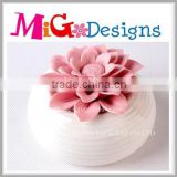 customized design pink flower candelabrum with lowest price