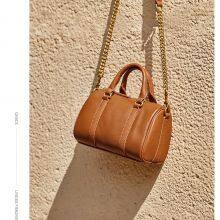 Genuine Leather Retro Women's Handbag 2026 First Layer Cowhide Shoulder Bag Niche Luxury Design Commuting Casual Crossbody Bag thumbnail-4