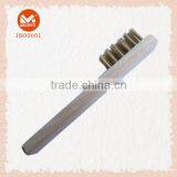 Wooden Handle Brass Wire Brush thumbnail-3