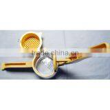 OJ-3301 BPA Free Plastic Hand Orange Juicer thumbnail-4