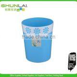 Plastic Trash Can With Printed Flower thumbnail-1