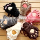 Soft animal gloves for warm winter