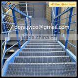 Hot Dip Galvanized Outdoor Metal Grate Stair Tread thumbnail-3