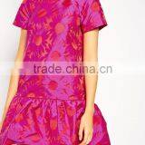 Hift Dress in Floral Jacquard With Peplum thumbnail-2