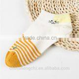 Women Young Teen Girls Red Striped Tube Socks thumbnail-5