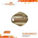 E1049 Wholesale Acacia Wood Chopping Board With Handle thumbnail-1