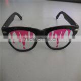 Heart-Shaped Party Glasses thumbnail-4