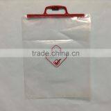 Promotional Clear Film Burgundy Clip Close Handle for Clothing thumbnail-1