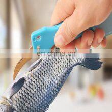 Plastic Fish Scale Remover thumbnail-2