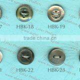 Natural Shell Button thumbnail-1