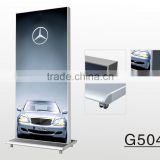 Aluminum retractable poster stand