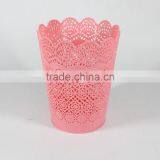 Plastic Lace Brim Garbage Can in Round Shape thumbnail-4