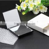 Elegant LED Folding Portable Pocket Mirror thumbnail-3