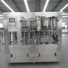 4.5 Kw Carbonated Soft Drink Filling Machine Juice Filling Line SS 304 Material thumbnail-3