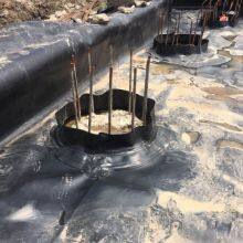 3.0mm Thick HDPE Geomembrane Smooth Mining Wastewater Anti-seepage Lining thumbnail-3