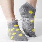 Custom Grip Women Socks for Yoga thumbnail-1