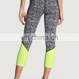Yihao 2015 Latest Fashion Prints With High Quality Unique Designs Yoga Capri Sublimated Capri Wholesale Leggings thumbnail-2