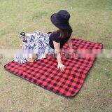 Portable Checked Design Waterproof Fleece Blanket thumbnail-4
