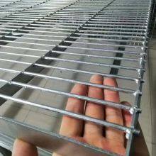 Heavy-Duty Stainless Steel Grating for Inspection Stairs and Walkways thumbnail-5