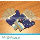 children knitted hand gloves