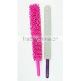 Flexible Dusting Wand With Microfiber Sleeve thumbnail-2