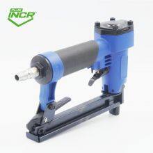 Top-Rated Durable 22gauge Fine Crown Air Pneumatic Nb-fastrack Staple Gun Air Stapler 7116 for Furniture Decoration thumbnail-4