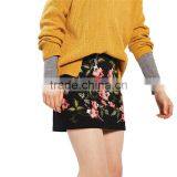 2017 OEM Spring Black Canvas Ivy Flower Embroidered Mini Skirts thumbnail-2