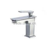 New Design Square Chrome Gold Single Handle Basin Faucet thumbnail-1