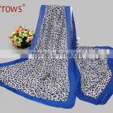 Degital Printed Oversize Leopard Ladies Women's Silk Neck Shawl and Scarf thumbnail-2