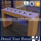 Professional Custom 3D Rendering Cellphone Store Design With Lighting thumbnail-5