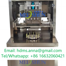 Ultrasonic Cinnamon roll round cake cutting machine with paper inserting divider