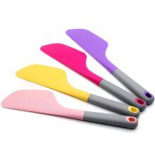 Kitchen Accessories Home and Kitchen Gadgets Non-slip Handle Soft Head 100% Food Grade Silicone Spatula thumbnail-4