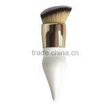Beautiful Pointed Handle, Flat Round Hair Quick Looking Finish Brush