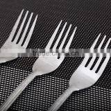 Hot Selling Silver Stainless Steel Cake Fruit Forks Fully Stock Stainless Steel Fork Fruit Fork Stainless Steel Hotel Cutlery thumbnail-6