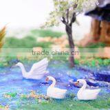 Mini White Famous Modern Sculpture for 1:30 thumbnail-4