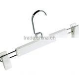 Square Hook White Plastic Skirt/Pant Hanger With Adjustable Clips thumbnail-4