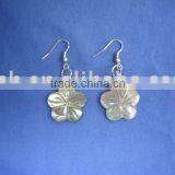 Unusual Shell Earrings of Club With Exquisite Carving thumbnail-1