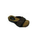 PU Upper / Outsole Material Black Ladies Wooden Clog Sandals Support OEM thumbnail-1