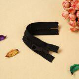 #3 #5 #8 #10 #15 #20 Plastic Zipper With Triangular Teeth Close End thumbnail-2