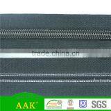 Guangdong Zipper Factory No5 Nylon Long Chain Zipper With Black Nickel Teeth thumbnail-1
