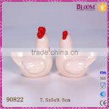 White Ceramic Salt and Pepper Shaker Set thumbnail-3