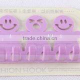 Human Shaped 6 Hooks Plastic Toothbrush Holder thumbnail-3