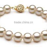 AAAA White 8-9mm Round Freshwater Pearl Bracelet thumbnail-1