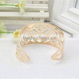 New Design Gold Hollow Triangle Bangles,metal Feather Shape Bangle in Bulk thumbnail-2