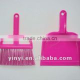 plastic car cleaning dustpan and with brush (RSCW-15)