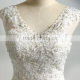 2016 Pearls Beaded Long Sleeve Lace Ball Gown Wedding Dresses thumbnail-4